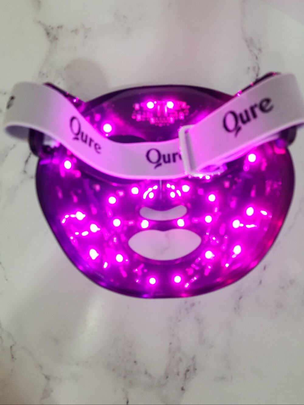 Qure Q-Rejuvalight Pro Facewear Red Light Therapy Mask - Picture 7 of 7